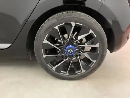 Photo 9 Renault Clio  E-Tech full hybrid 145 ch GSR2