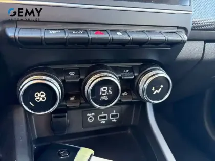 Photo 15 Renault Arkana  TCe 140 EDC FAP