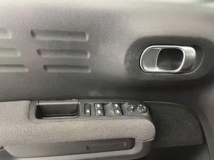 Photo 26 Citroën C3 Aircross  PureTech 130 S&S EAT6