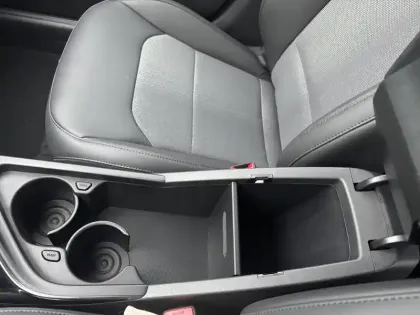 Photo 33 Kia Niro  1.6 GDi 138 ch HEV DCT6