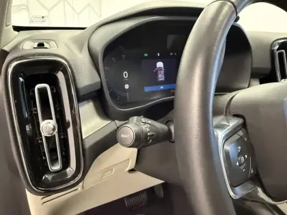 Photo 22 Volvo Xc40  B3 163 ch DCT7