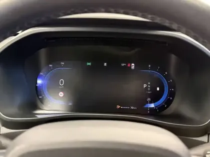 Photo 23 Volvo Xc40  B3 163 ch DCT7