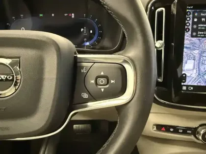 Photo 21 Volvo Xc40  B3 163 ch DCT7