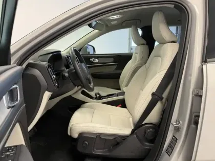 Photo 15 Volvo Xc40  B3 163 ch DCT7