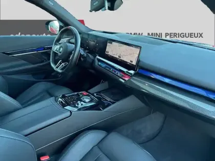 Photo 37 BMW Serie 5 M5 Touring PHEV 727 ch BVA8