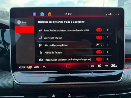 Photo 21 Volkswagen Golf  1.5 eTSI EVO2 150 DSG7