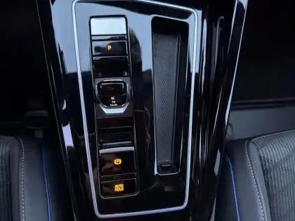 Photo 28 Volkswagen Golf  1.5 eTSI EVO2 150 DSG7