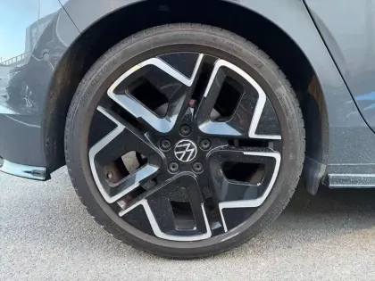 Photo 34 Volkswagen Golf  1.5 eTSI EVO2 150 DSG7