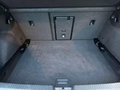 Photo 13 Volkswagen Golf  1.5 eTSI EVO2 150 DSG7