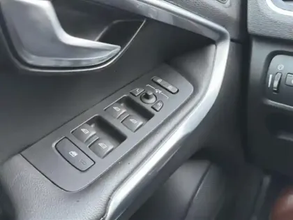 Photo 12 Volvo V40  T2 122 ch Geartronic 6