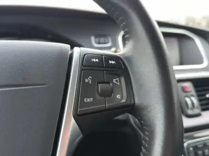 Photo 14 Volvo V40  T2 122 ch Geartronic 6