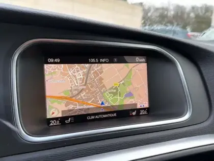 Photo 23 Volvo V40  T2 122 ch Geartronic 6