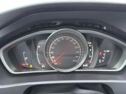 Photo 18 Volvo V40  T2 122 ch Geartronic 6