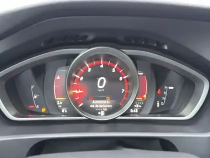 Photo 17 Volvo V40  T2 122 ch Geartronic 6