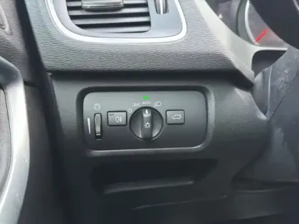 Photo 22 Volvo V40  T2 122 ch Geartronic 6