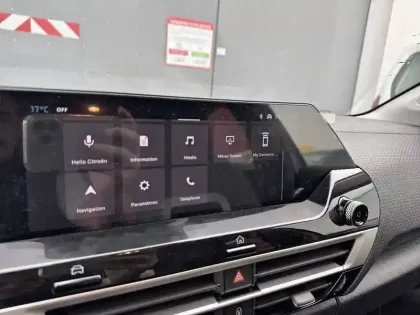 Photo 19 Citroën C4  Hybride 136 e-DCS6