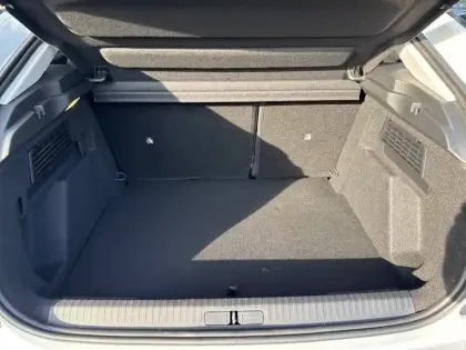 Photo 7 Citroën C4  Hybride 136 e-DCS6