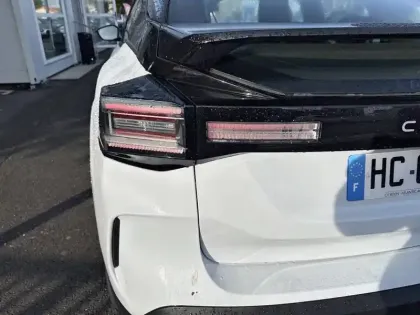 Photo 16 Citroën C4  Hybride 136 e-DCS6