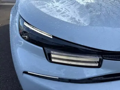 Photo 15 Citroën C4  Hybride 136 e-DCS6