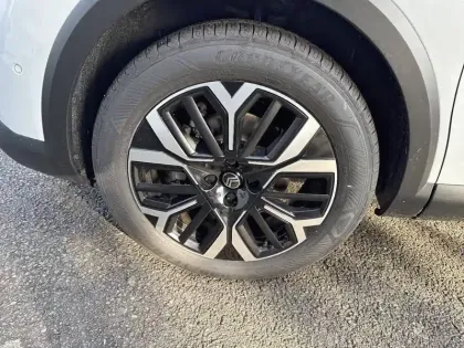 Photo 12 Citroën C4  Hybride 136 e-DCS6