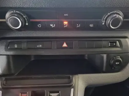 Photo 24 Citroën Jumpy E- FGN M 100 KW (136 CH) BATTERIE 75 KWH