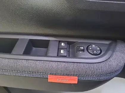 Photo 83 Citroën C3  Turbo 100 ch BVM6