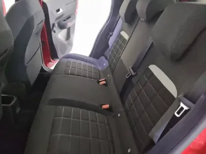 Photo 39 Citroën C3 Gén. IV Ph1 PLUS 5