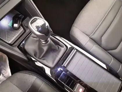 Photo 15 Citroën C4  PureTech 130 S&S BVM6