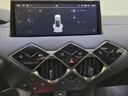 Photo 39 DS DS 3  PureTech 100 BVM6