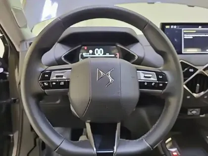 Photo 28 DS DS 3  PureTech 100 BVM6