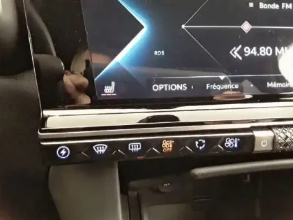 Photo 18 DS Ds 7 DS7 Crossback Hybride 300 E-Tense EAT8 4x4