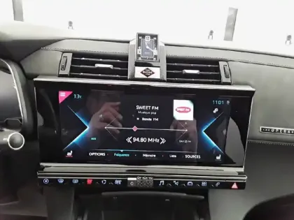 Photo 14 DS Ds 7 DS7 Crossback Hybride 300 E-Tense EAT8 4x4