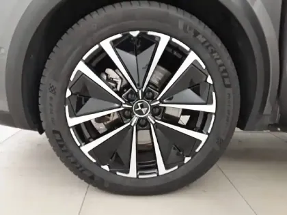 Photo 78 DS DS 7  Hybride Rechargeable E-Tense 300 EAT8 4x4