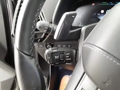 Photo 93 DS DS 7  Hybride Rechargeable E-Tense 300 EAT8 4x4