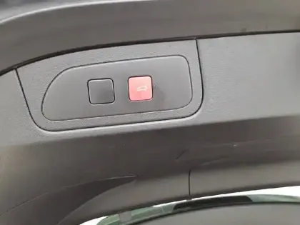 Photo 62 DS DS 7  Hybride Rechargeable E-Tense 300 EAT8 4x4