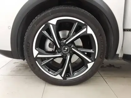 Photo 12 DS Ds 7 DS7 Crossback Hybride E-Tense 300 EAT8 4x4