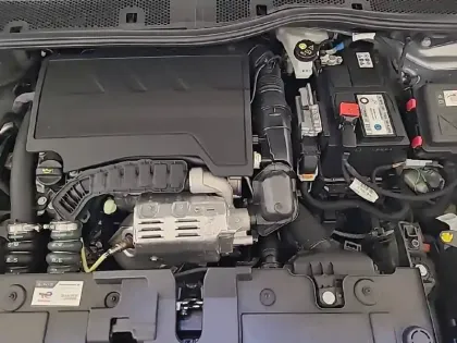 Photo 14 Citroën C4  PureTech 100 BVM6