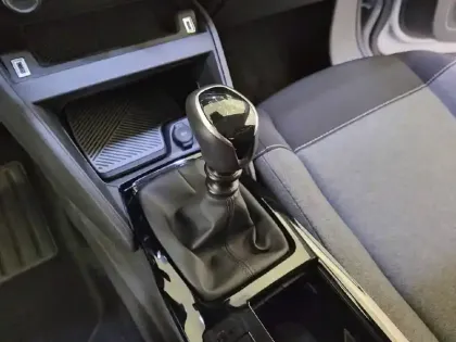 Photo 13 Citroën C4  PureTech 100 BVM6