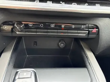 Photo 28 Citroën C5 aircross  Hybride Rechargeable 225 S&S e-EAT8