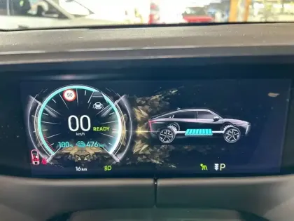 Photo 9 DS DS 8 DS N°8 230 ch FWD Standard Range