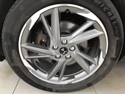 Photo 12 DS Ds 7 DS7 Crossback Hybride E-Tense 225 EAT8