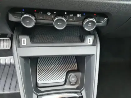 Photo 18 Citroën C4  BlueHDi 130 EAT8