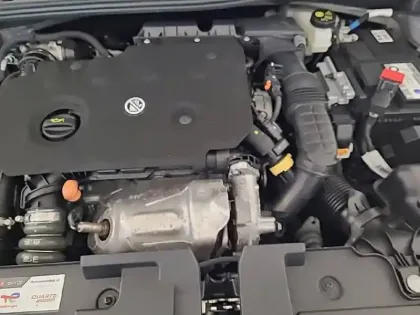 Photo 14 Citroën C4  BlueHDi 130 EAT8