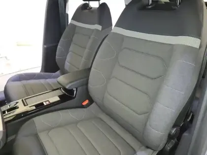 Photo 10 Citroën C4  BlueHDi 130 EAT8