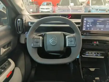 Photo 8 Citroën C3 Aircross e- 113 autonomie confort