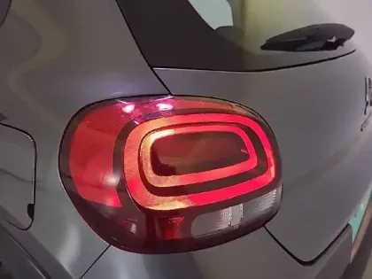 Photo 16 Citroën C3  PureTech 82 S&S BVM5