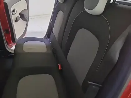 Photo 11 Renault Twingo  III 0.9 TCe 90 Energy