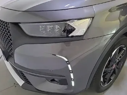 Photo 53 DS DS 7 DS7 Crossback Hybride E-Tense 225 EAT8