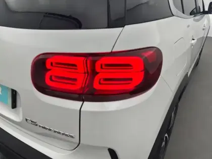 Photo 16 Citroën C5 aircross  PureTech 180 S&S EAT8