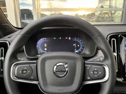 Photo 16 Volvo Xc40  B3 163 ch DCT7